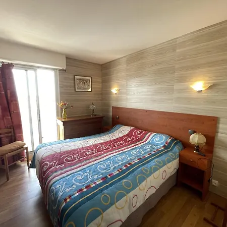 Bel Appartement 51M² Au Centre, Terrasse, Parking Prive - Fr-1-71-105 * Royan